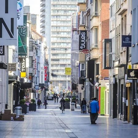 2 Slaapkamer Appartement Op De Zeedijk Van Oostende. 외부 사진