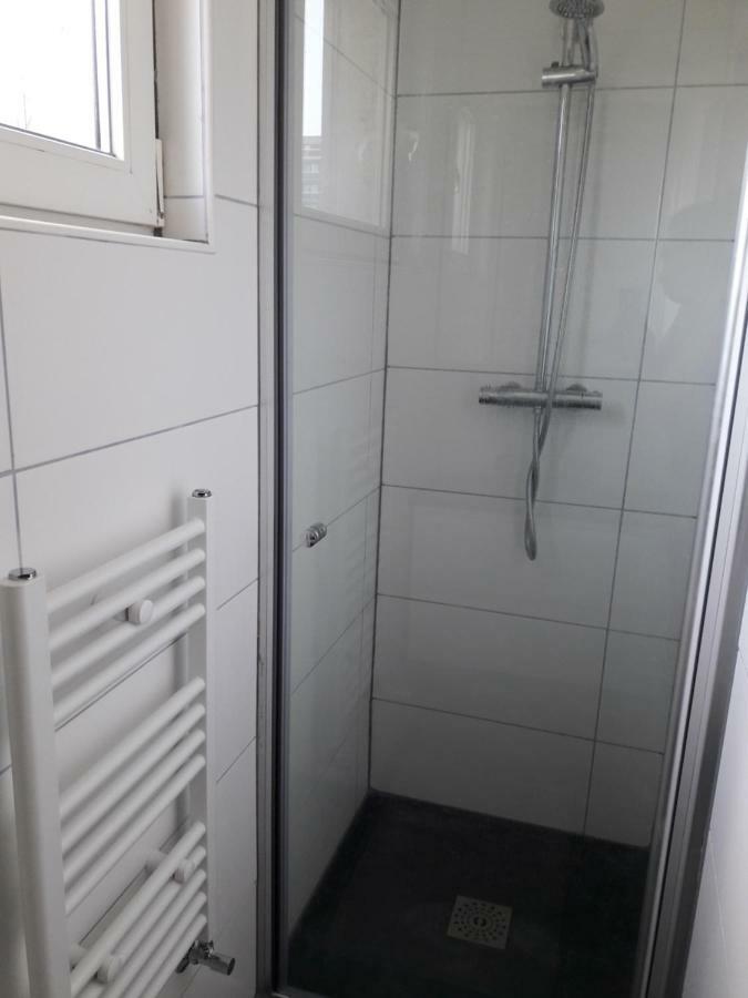2 Slaapkamer Appartement Op De Zeedijk Van Oostende. 외부 사진